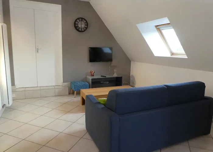 アパート Le Bridge ベヌヴィル