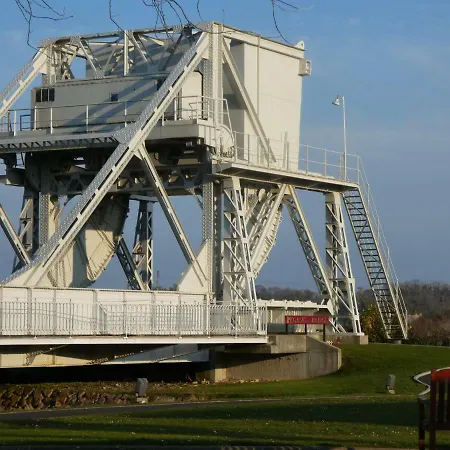 Le Bridge Apartment *